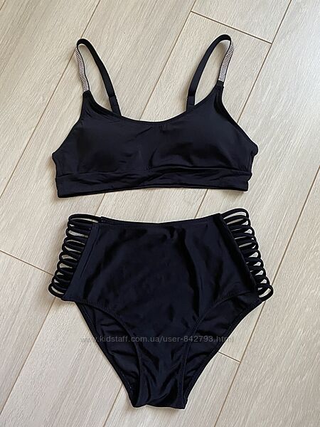 Класний купальник розмір 38/м