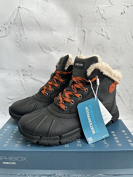 Зимові черевики Geox р.31, 32