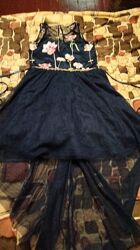 Суперове плаття з вишивкою