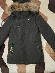 тепла зимова куртка 140