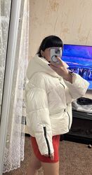 Молочная зимняя куртка дорогая Италия