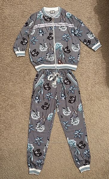 Прогулочный костюм Sogo