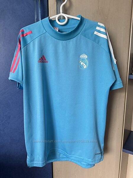 Футболка adidas p.152