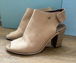 Летние замшевые брендовые ботильоны босоножки hush puppies