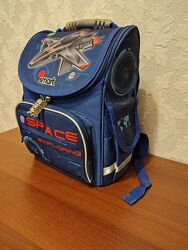 Портфель рюкзак ортопедичний для школярів молодших класів