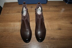 Шкіряні черевики Caprice, 37,5 розмір