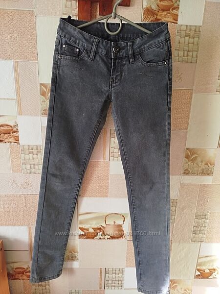 Джинсы женские