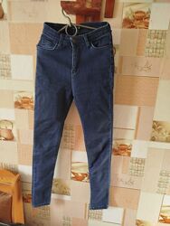 Джинсы размер 28