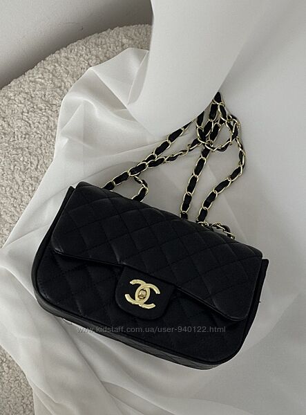 Стильна жіноча сумка-кросбоді чорного кольору , беж біла через плече шанель