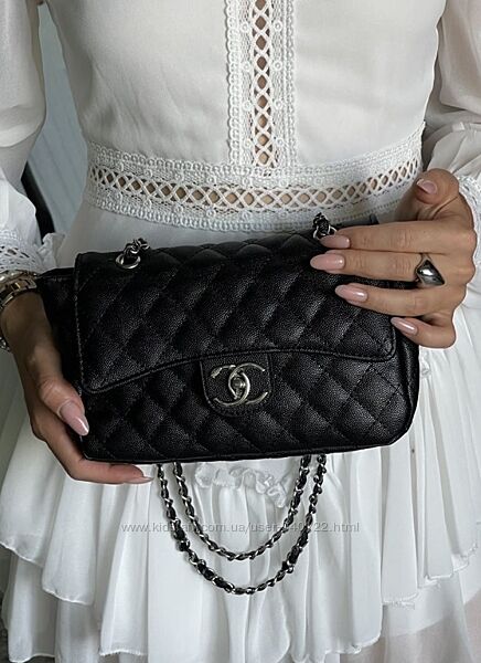 Чорна жіноча брендова стьобана сумка через плече кроссбоді шанель 