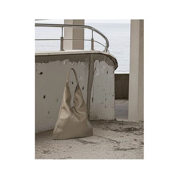 Велика містка сумка мішок шкіряна Італійська бежева TS000194