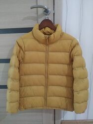 Куртка Uniqlo на дівчинку