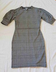 Платье в деловом стиле, с обьемные рукавами от H&М, р.38