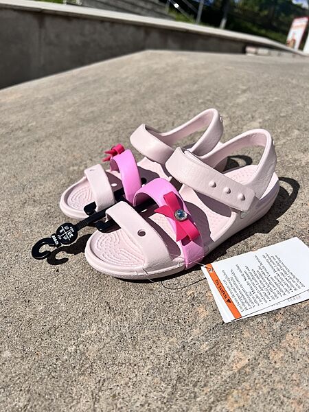 Босоніжки сандалі крокси Crocs Keeley Charm Sandal. Оригінал.