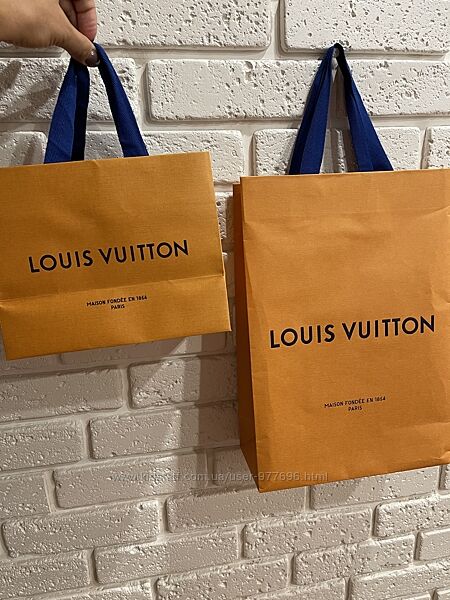 В наличие оригинальные пакеты новые от всемирно известного бренда Louis Vui