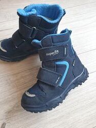 Зимові ботинки черевики superfit p.25