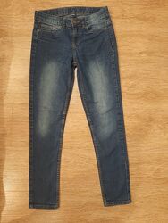 Продам джинсы размер 152 Y. F. K. , H&M Super Sqin