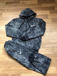 #6: Спортивний Nike