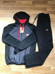 #9: Nike 146,152р