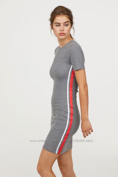 Облегающее фирменное платье, 46-48