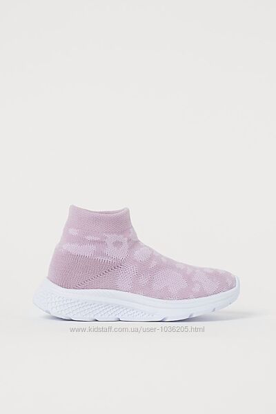 Тектильные кроссовочки для лета, бренд.