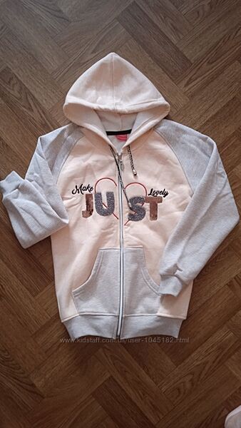 Ніжна  тепла кофта для дівчинки