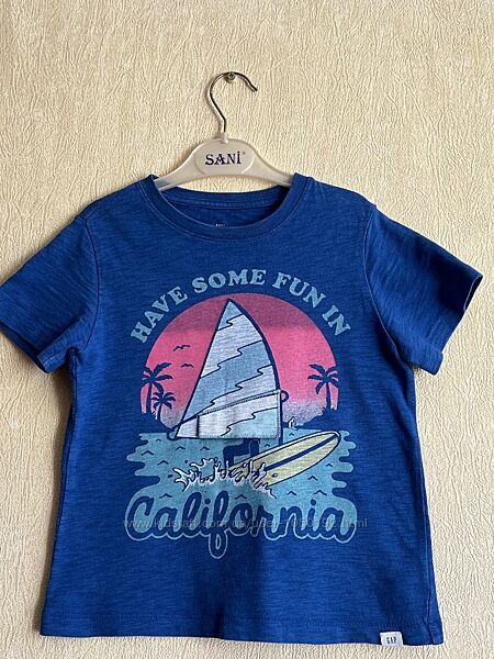 Футболка GAP на 5 років