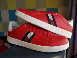 Tommy hilfiger оригинал 42 ст.27 см новые кожаные кроссовки