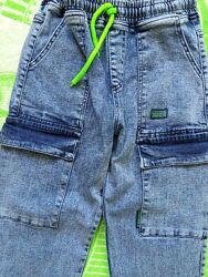 моднячі джинси хлопчику