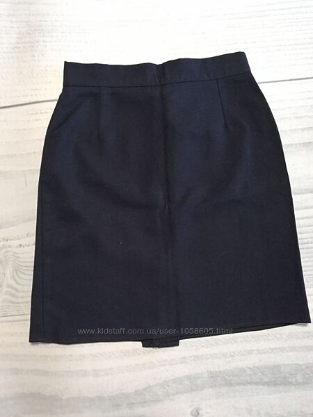 Юбка темно синего цвета на  9-10 лет 