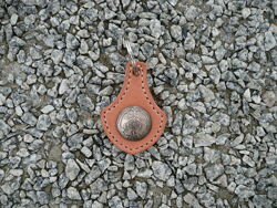 Кожаный брелок 