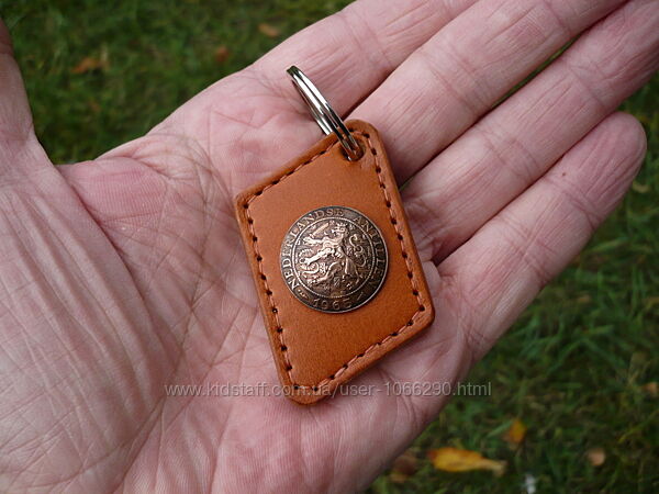 Брелок-подвеска