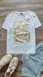 Футболка з золотим напиленням овер zara розмір l , sale