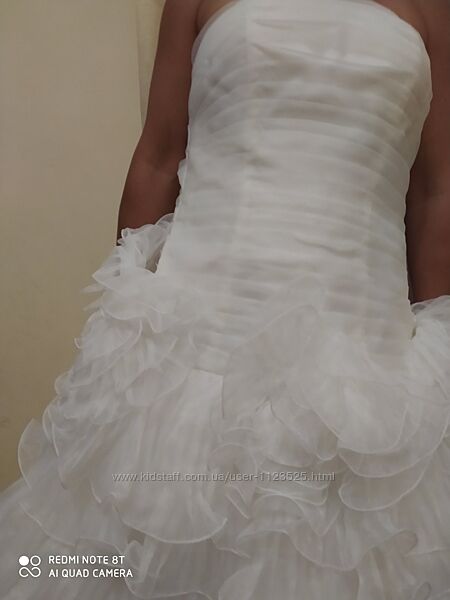 плаття весільне біле jjs Hous weddings &special  occasions 