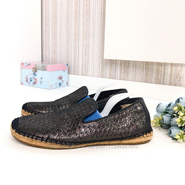 Лоферы кожаные UGG, натуральная кожа, джут, овчина.