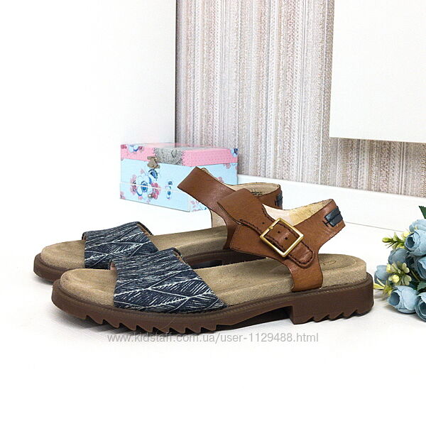 Босоножки комфортные Clarks, натуральная кожа, текстиль.
