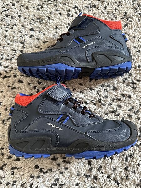 Черевики ботинки Geox N. Savage розмір 34