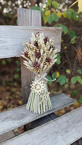 Різдвяний сніп з колосками пшениці, льон, овес та соснові шишки