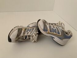 Кросівки New balance UK 10.5 , EUR 28.5 , устілка 17.5 см 