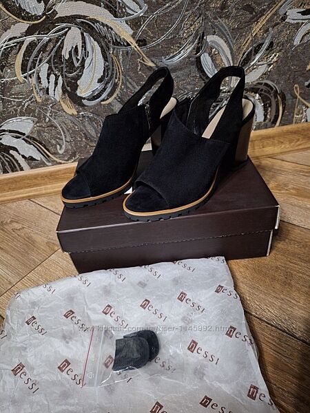 Жіночі босоніжки Nessi польша