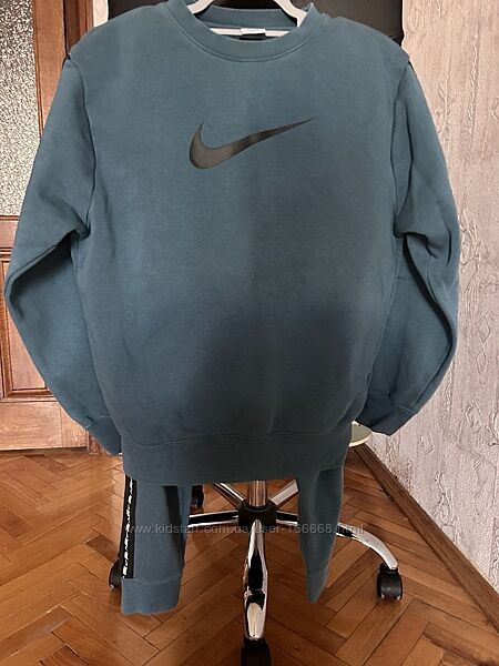 Спортивний костюм Nike