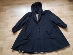 Демисезонное пальто трапеция с капюшоном