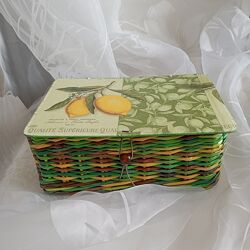 Шкатулка плетёная