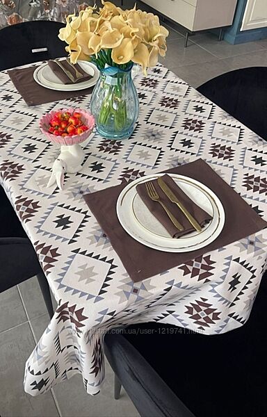 Хлопковая скатерть с водоотталкивающей ткани 110/160 см