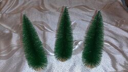 Ялинка декоративна