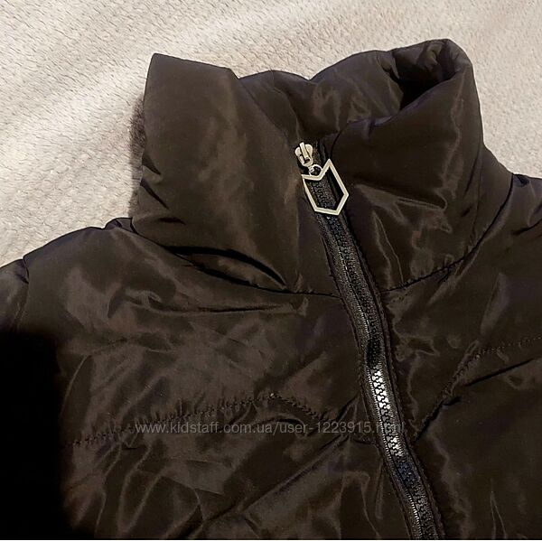 Безрукавка жилетка жіноча. Нова.