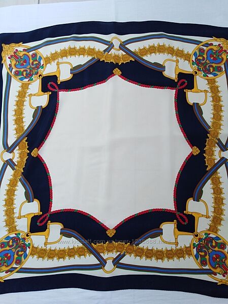 Платок из натурального шелка Италия.