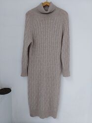 Стильное теплое трикотажное платье  Max Mara studio.