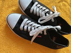 Кеди чоловічі Levi´s розмір 44