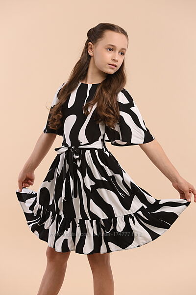 Дитяча літня сукня з натуральної тканини розмір 116.